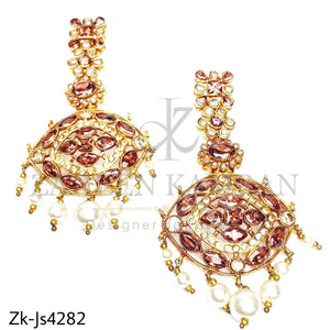 Queenly bridal set.