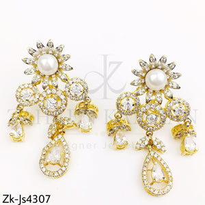 Glam hanging set.
