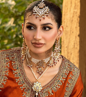 Kundan set.