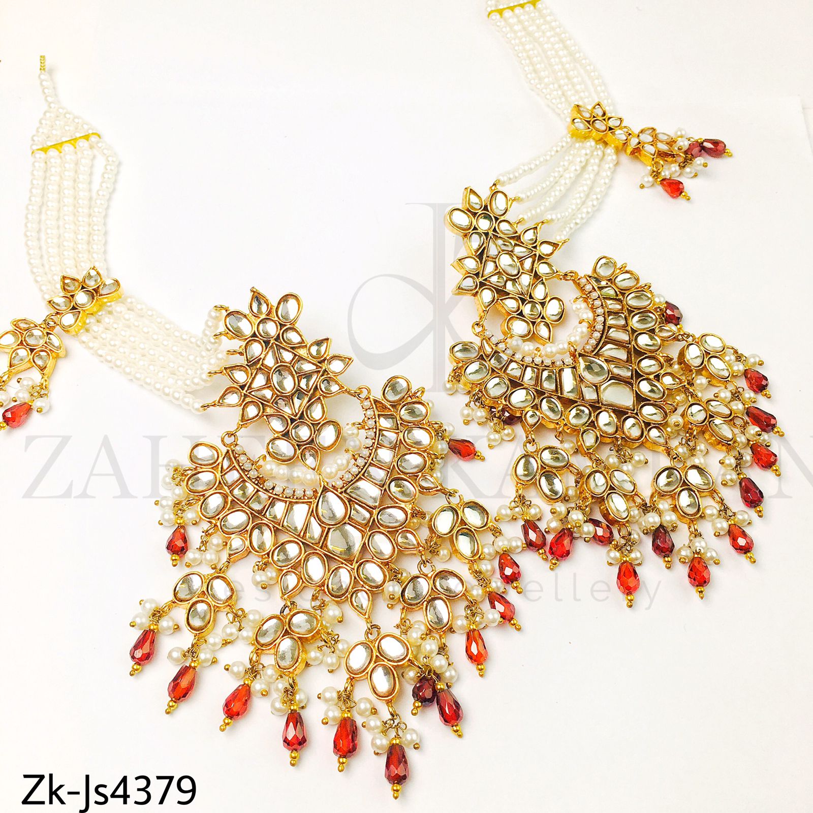 Majestic bridal set.