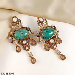 ANTIQUE SET