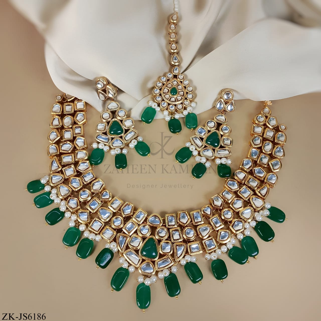 KUNDAN EMERALD SET