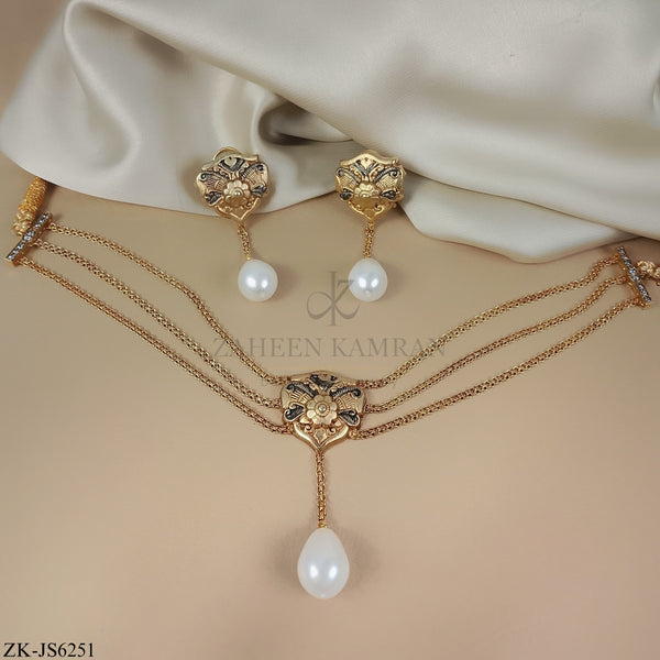 ANTIQUE SET