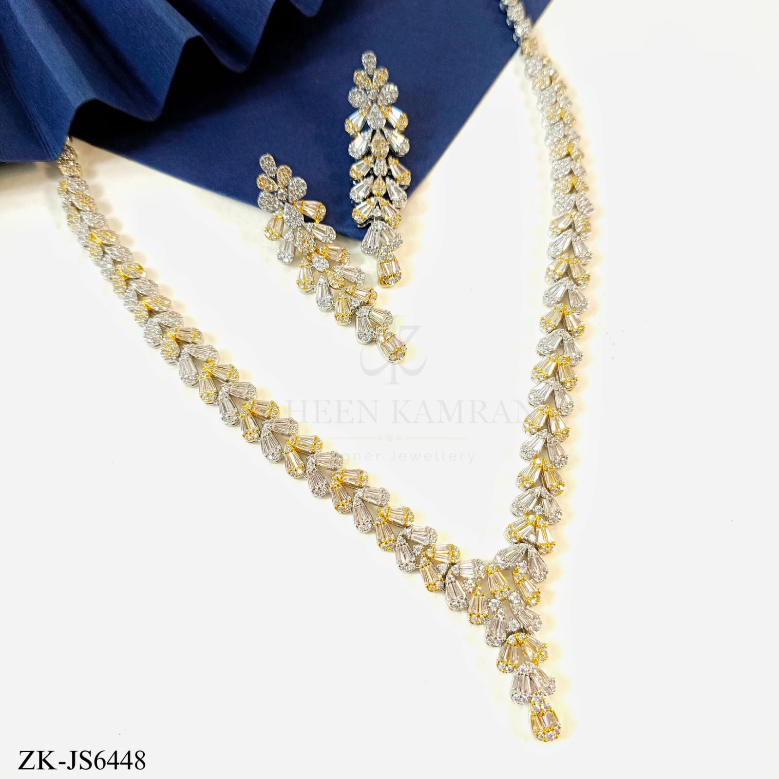 SILVER AND GOLDEN SET