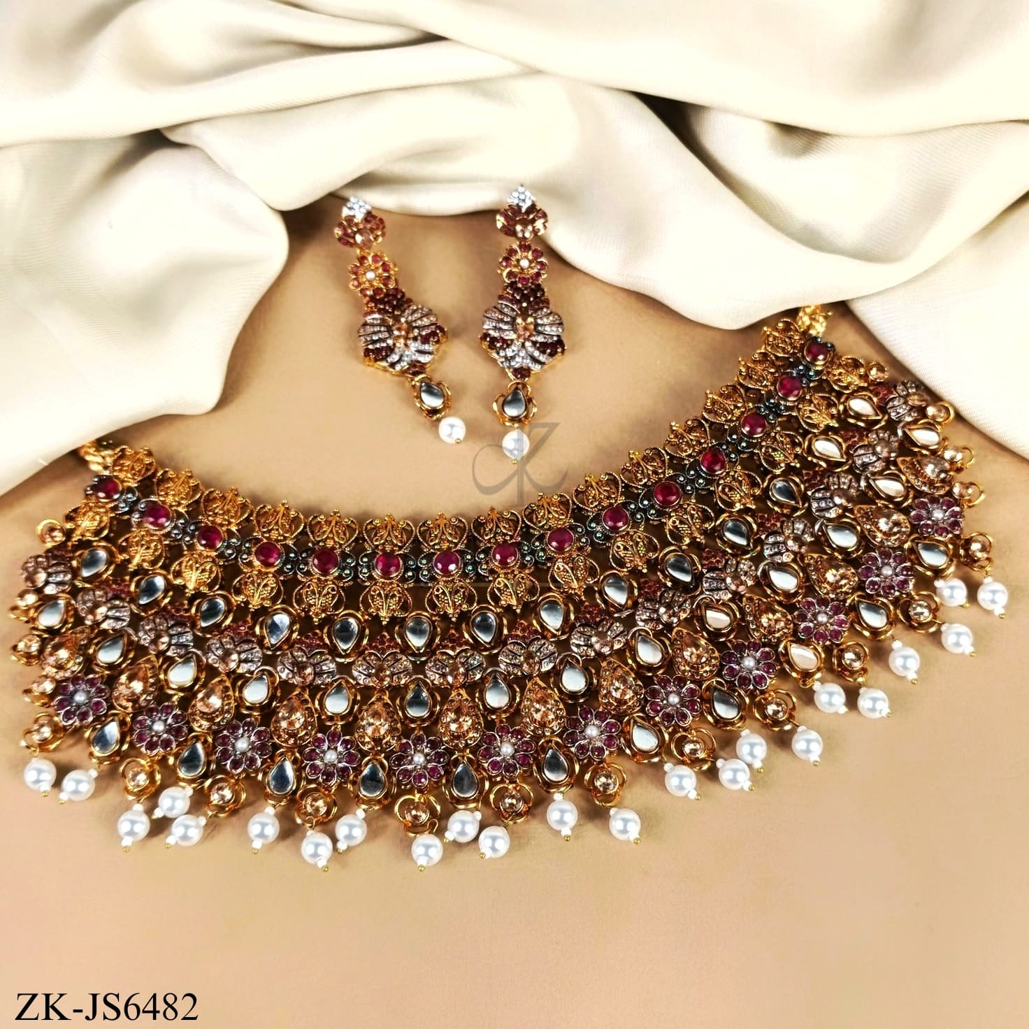 ANTIQUE KUNDAN SET