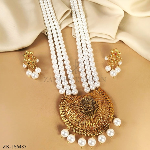 ANTIQUE PEARLS SET