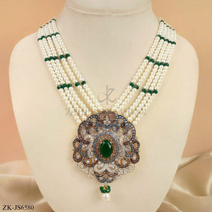 EMERALD PEARLS SET