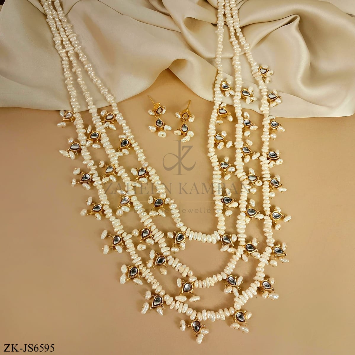 KUNDAN PEARLS SET