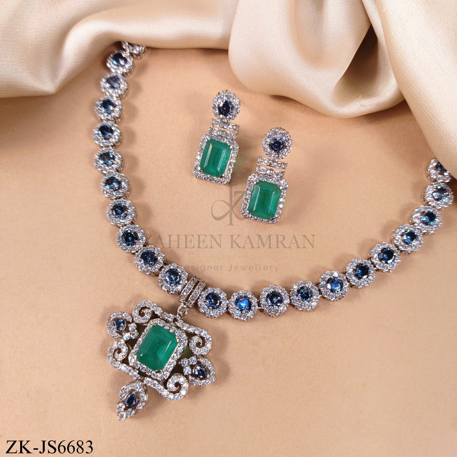EMERALD SILVER SET