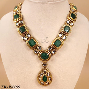 EMERALD KUNDAN SET