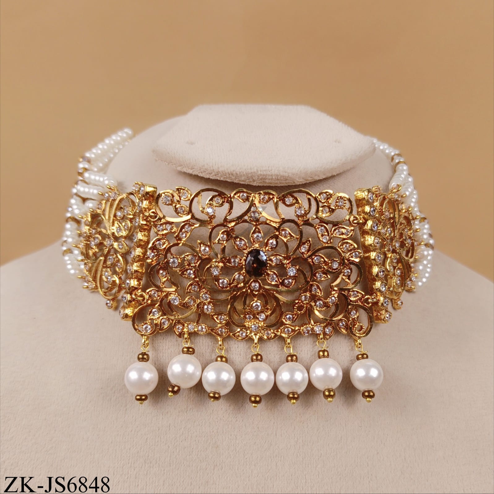 ANTIQUE PEARLS STRAND CHOKER SET