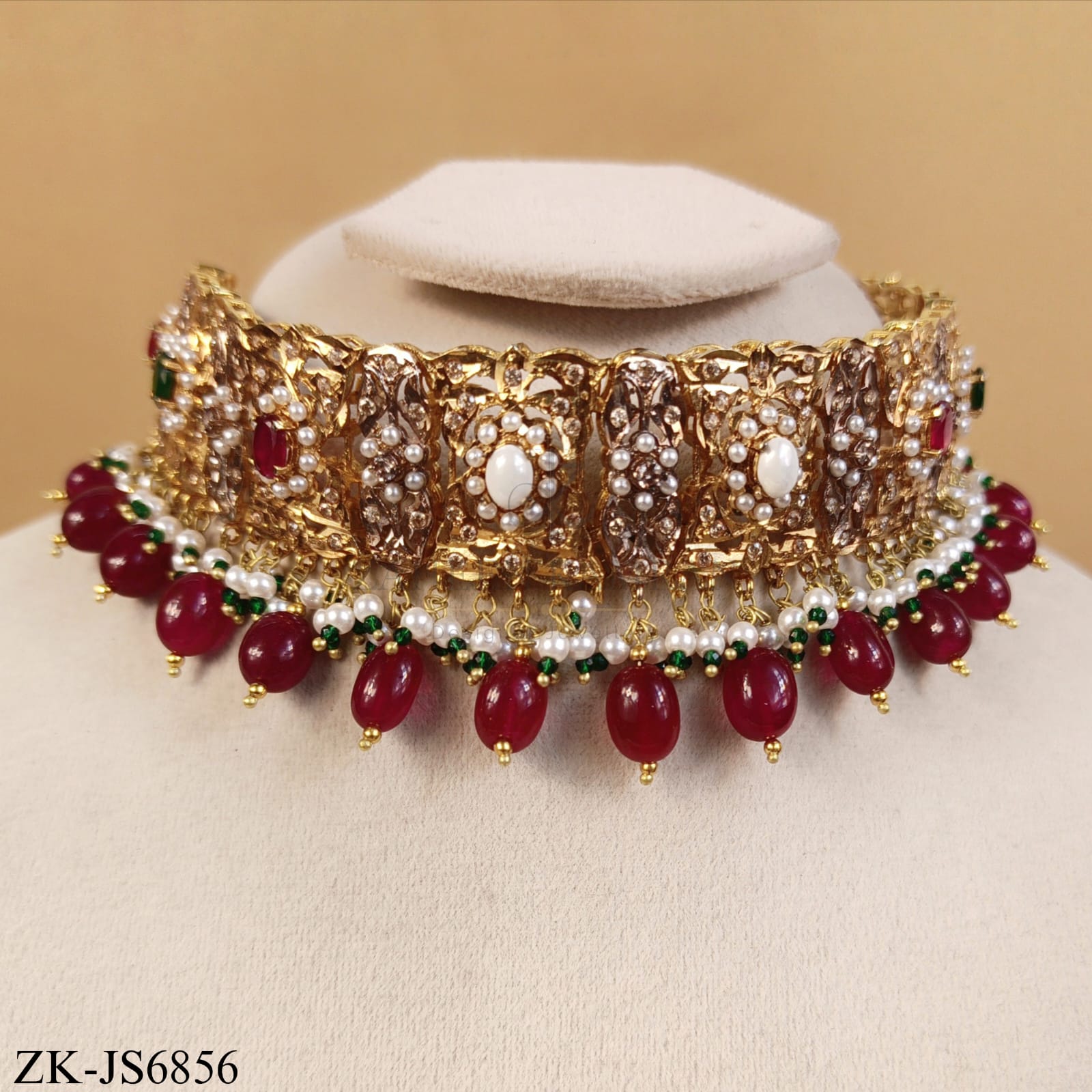REGAL EMERALD RUBY CHOKER SET