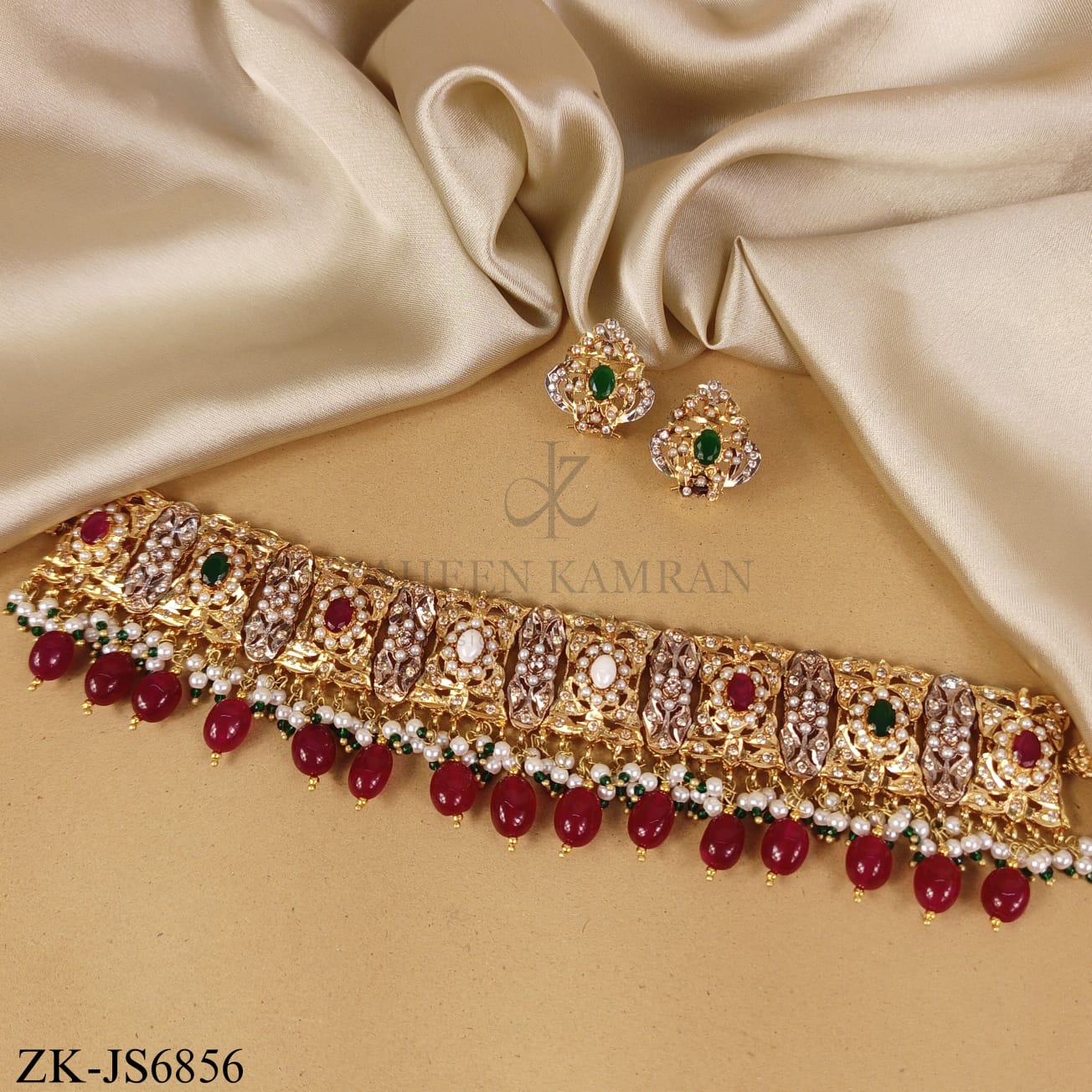 REGAL EMERALD RUBY CHOKER SET