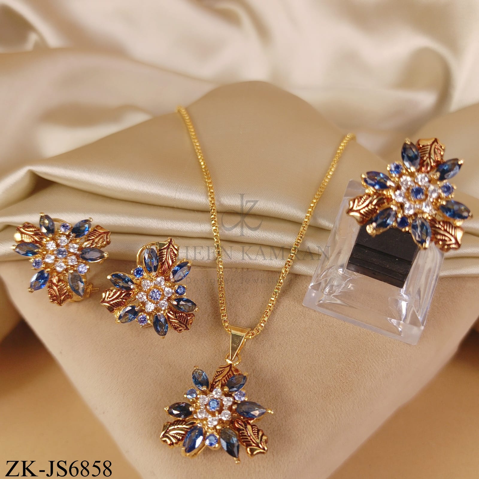SAPPHIRE FLORAL PENDANT SET