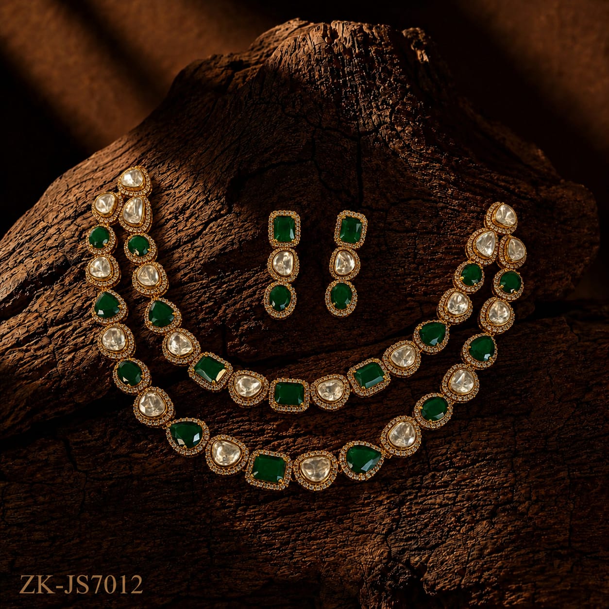 Opulent Emerald Polki Set