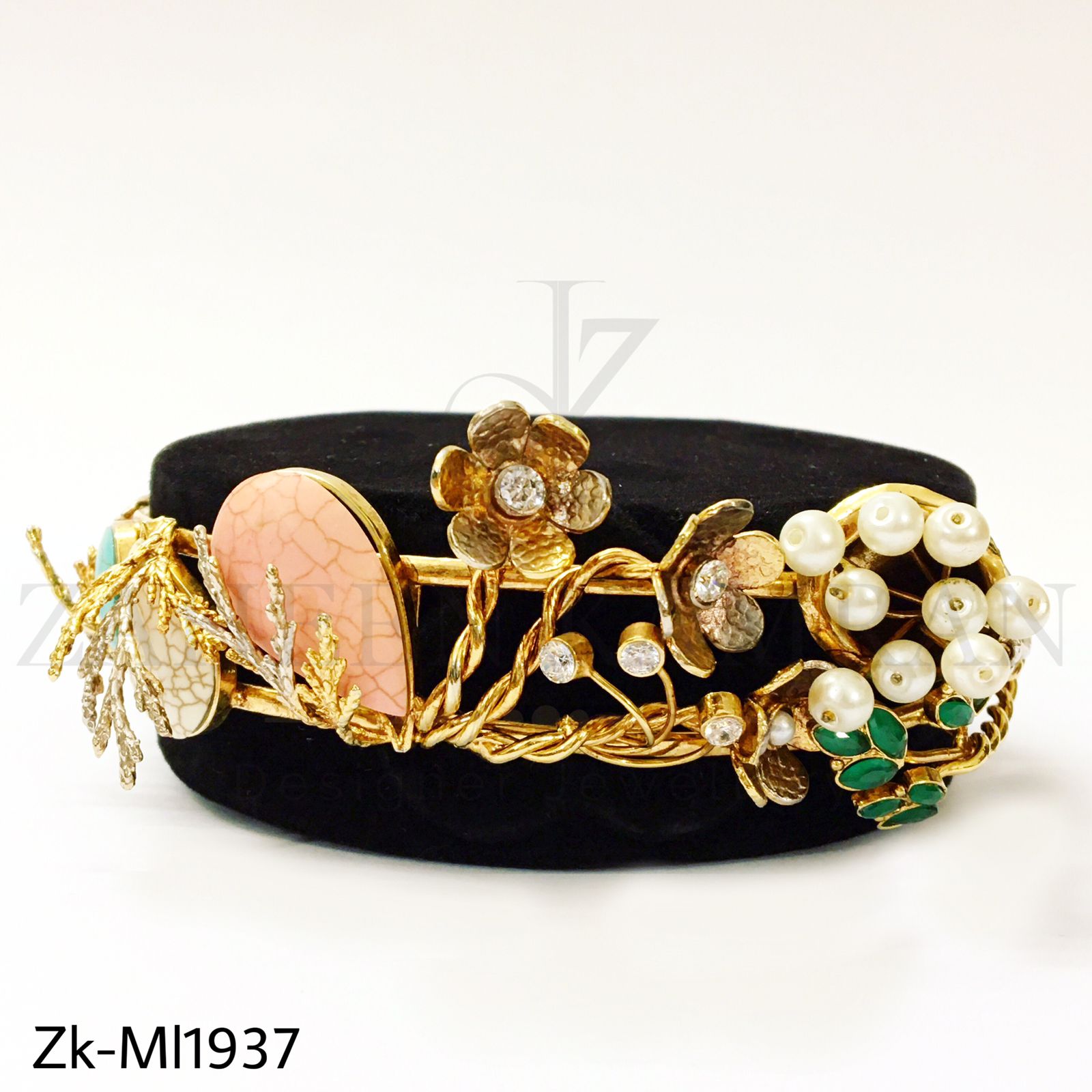 Ethnic golden choker