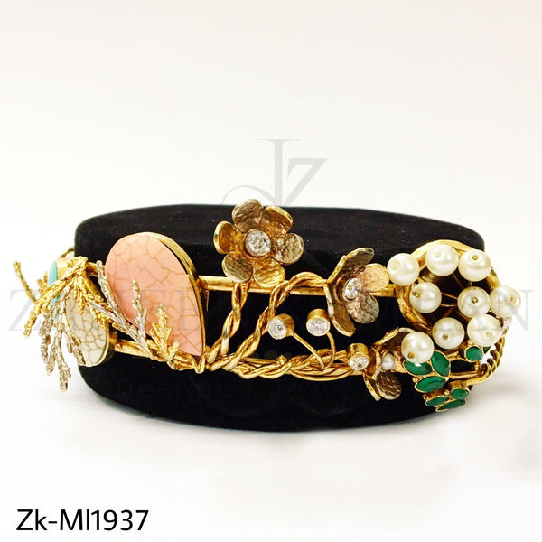 Ethnic golden choker