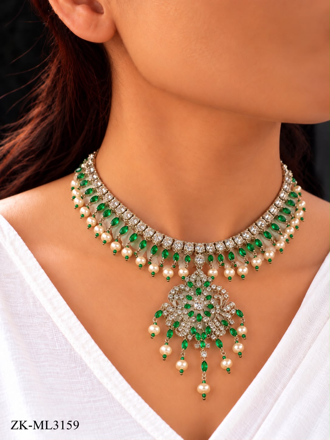 EMERALD SILVER MALA