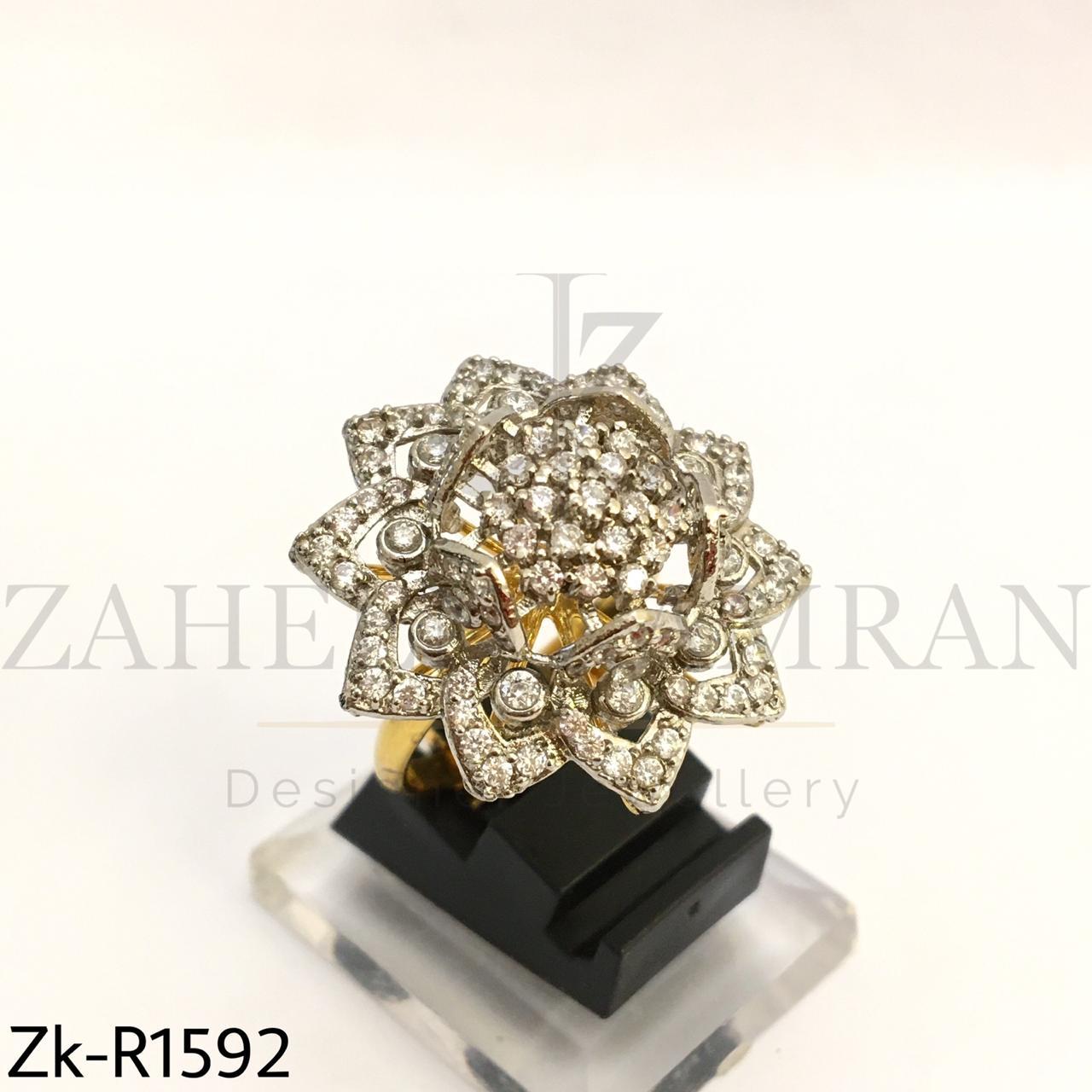 Flower zirconia ring