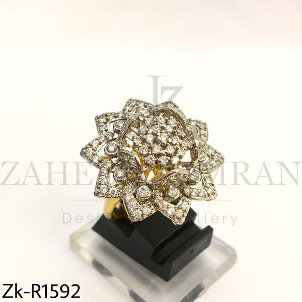 Flower zirconia ring