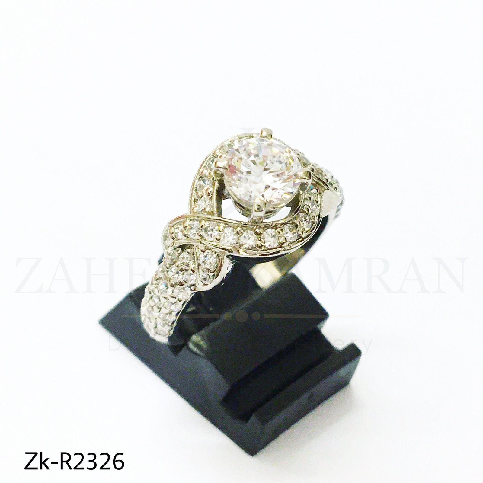 Stylish 925 golden ring