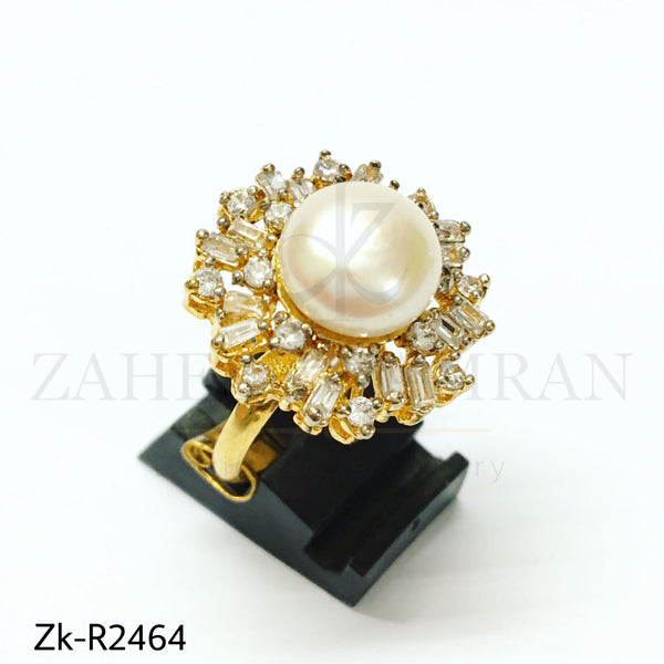 White pearl gold ring