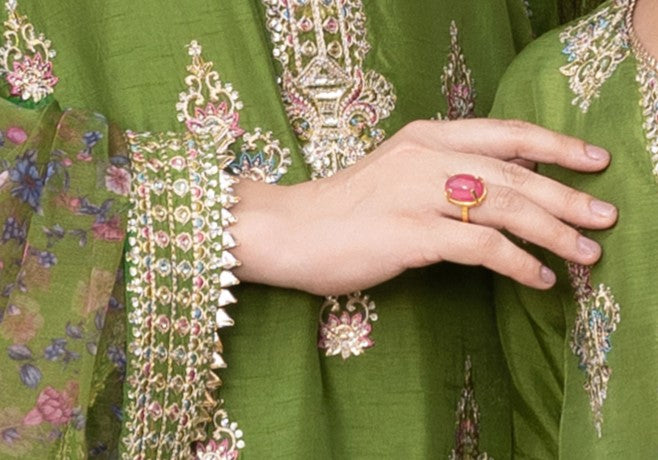 Ovate ring.