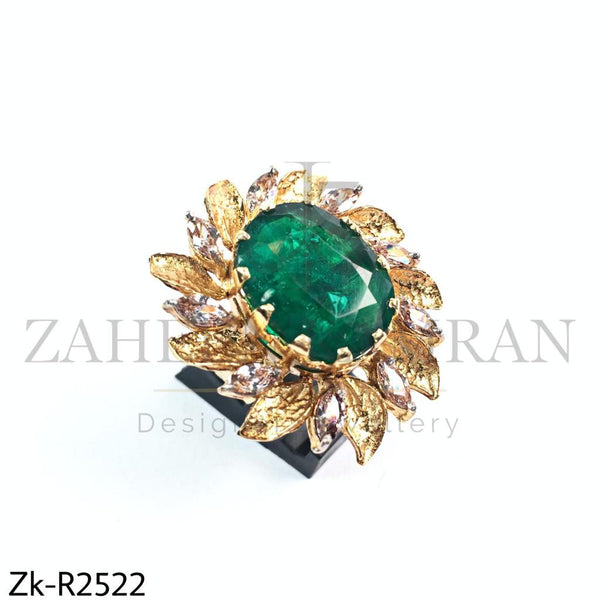 Petals emerald ring.