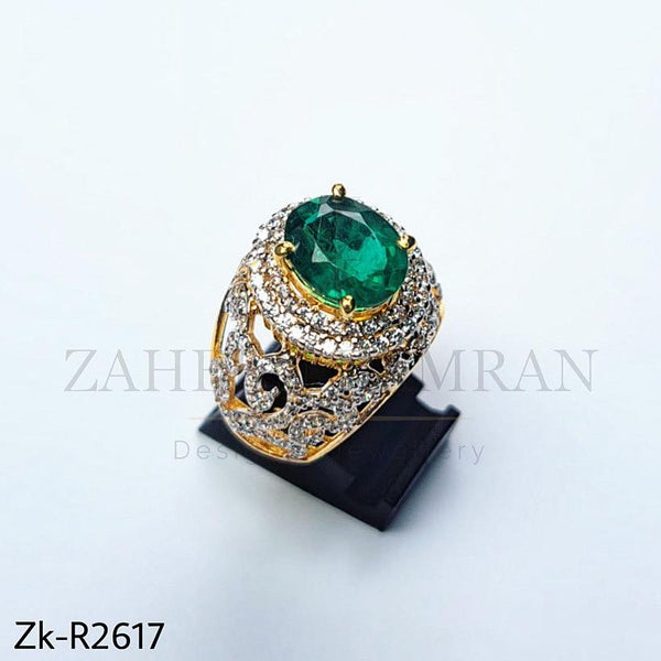 Luxury emerald ring.