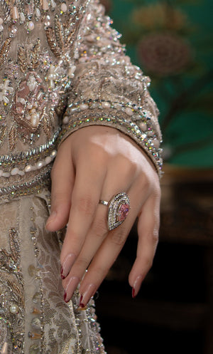 AVON RING