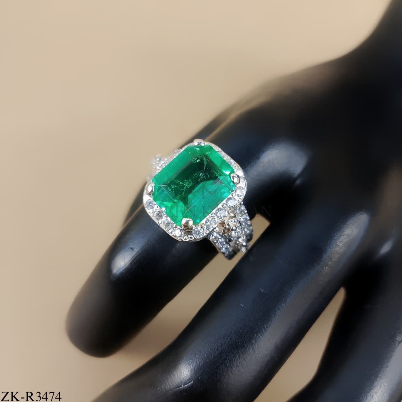 925 EMERALD RING
