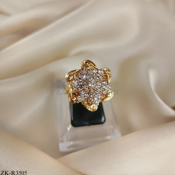 ZIRCONIAN RING