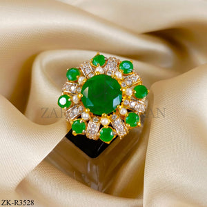 EMERALD RING