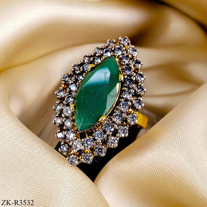 EMERALD RING