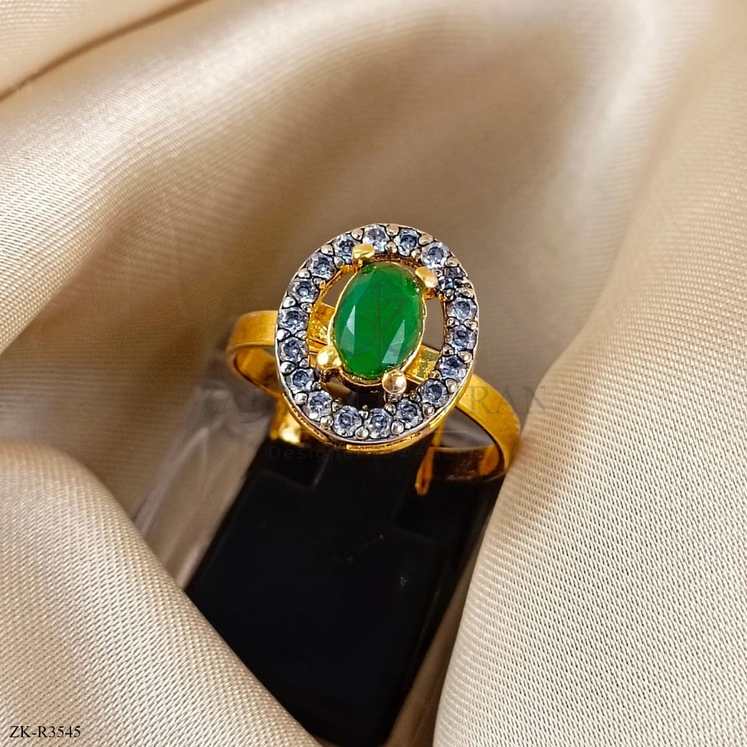EMERALD RING