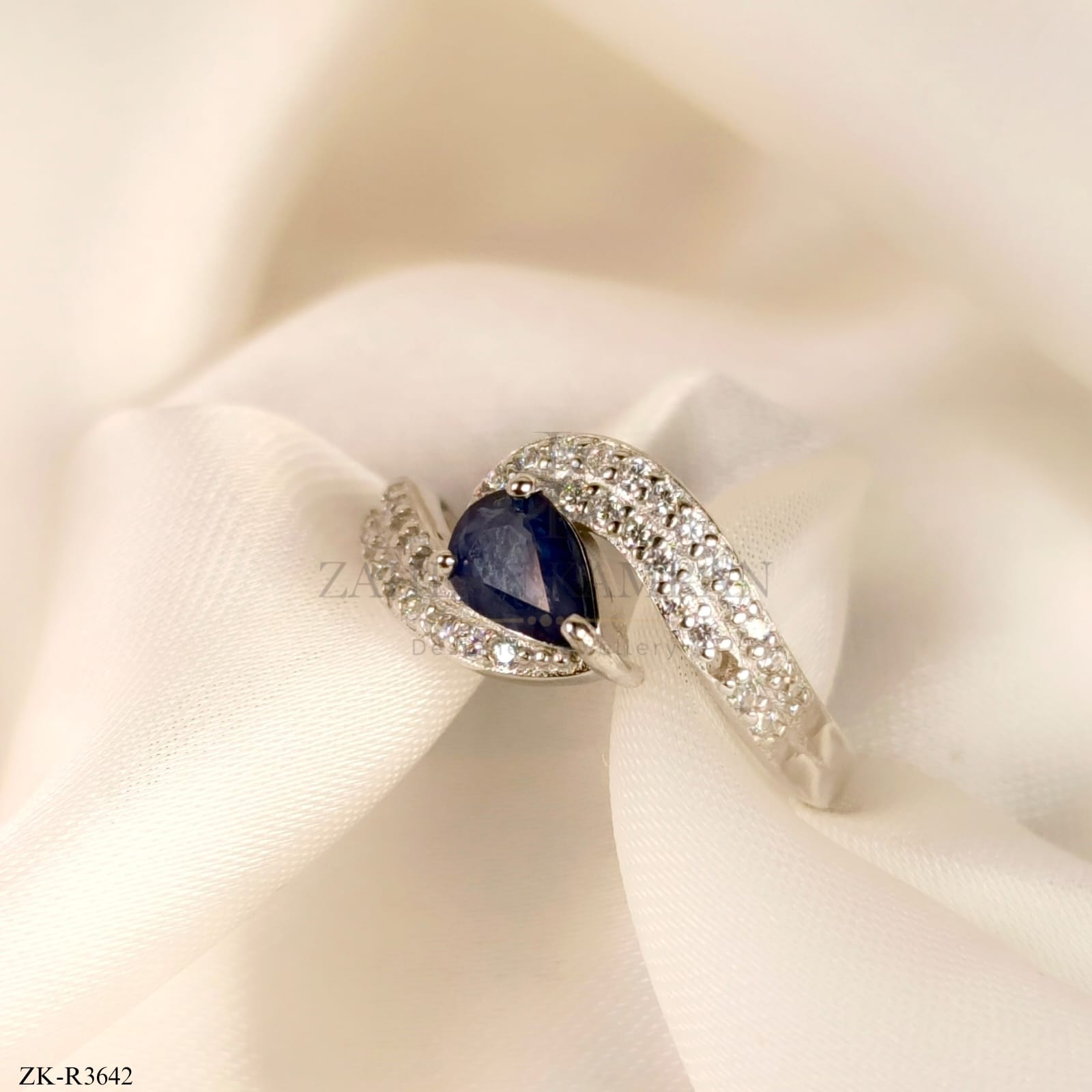 925 SAPPHIRE RING