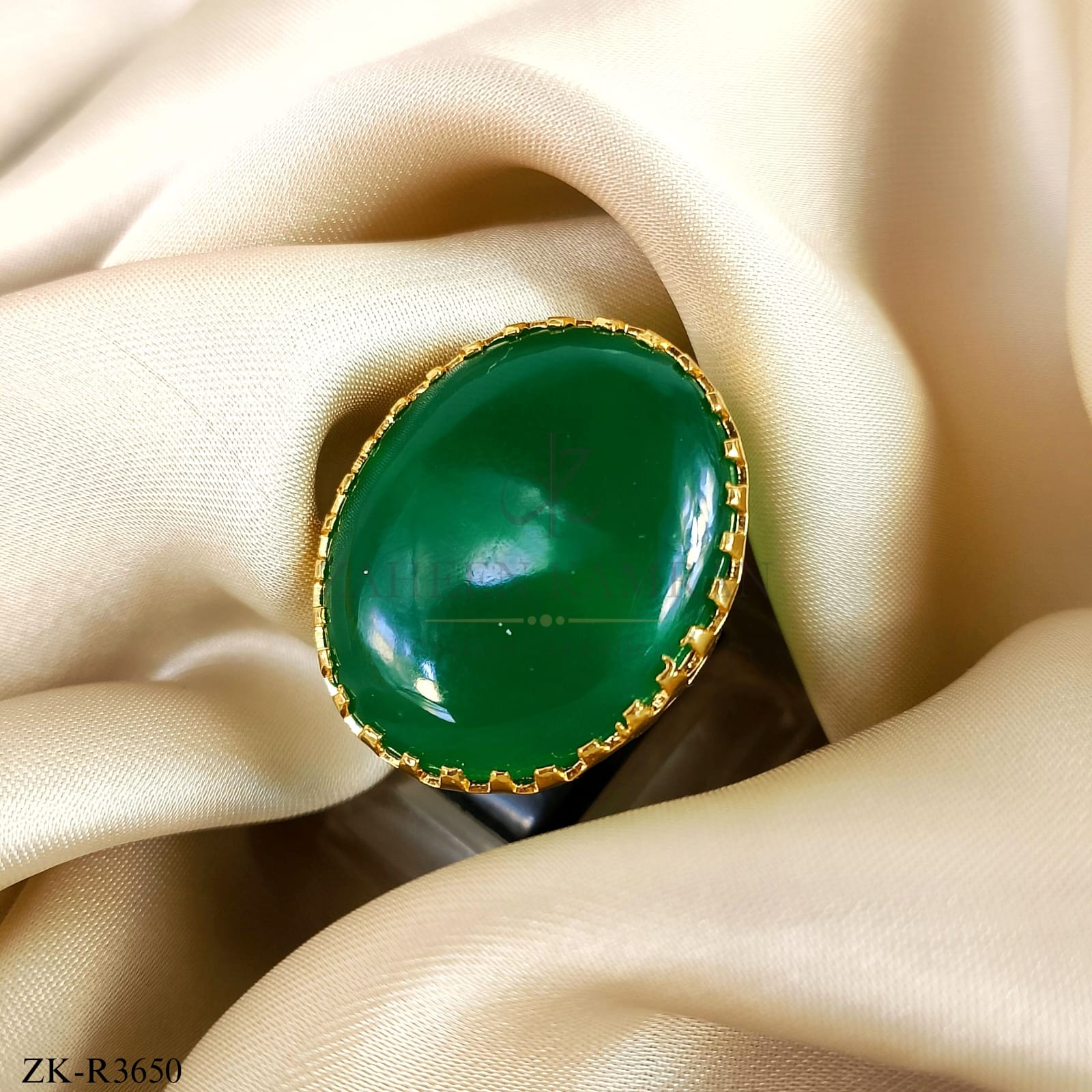 EMERALD RING