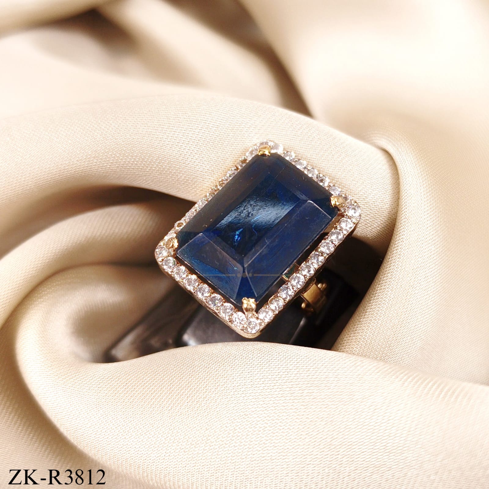 SAPPHIRE RING