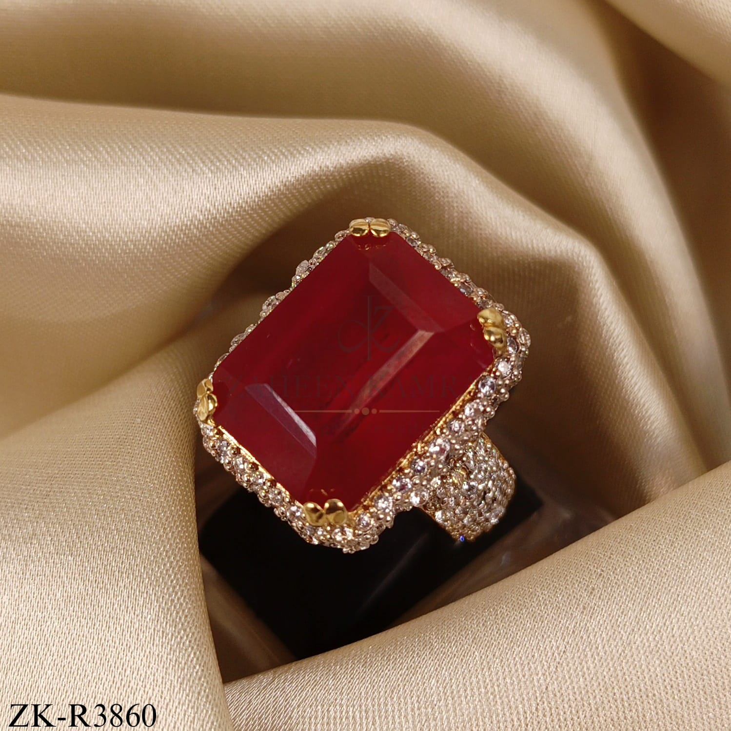 RUBY SQUARE-CUT RING WITH ZIRCONIA