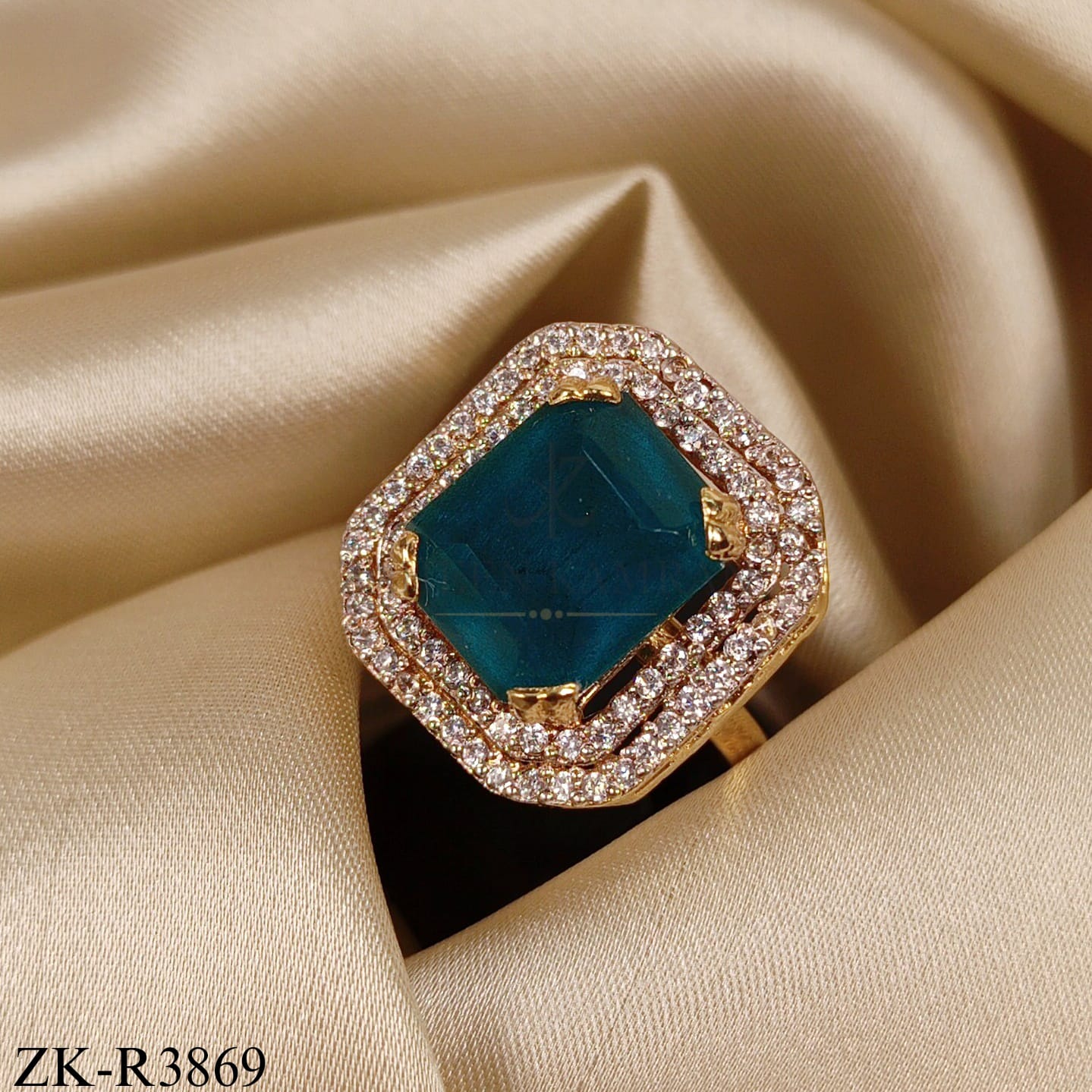 TEAL SQUARE-CUT RING WITH DOUBLE ZIRCONIA