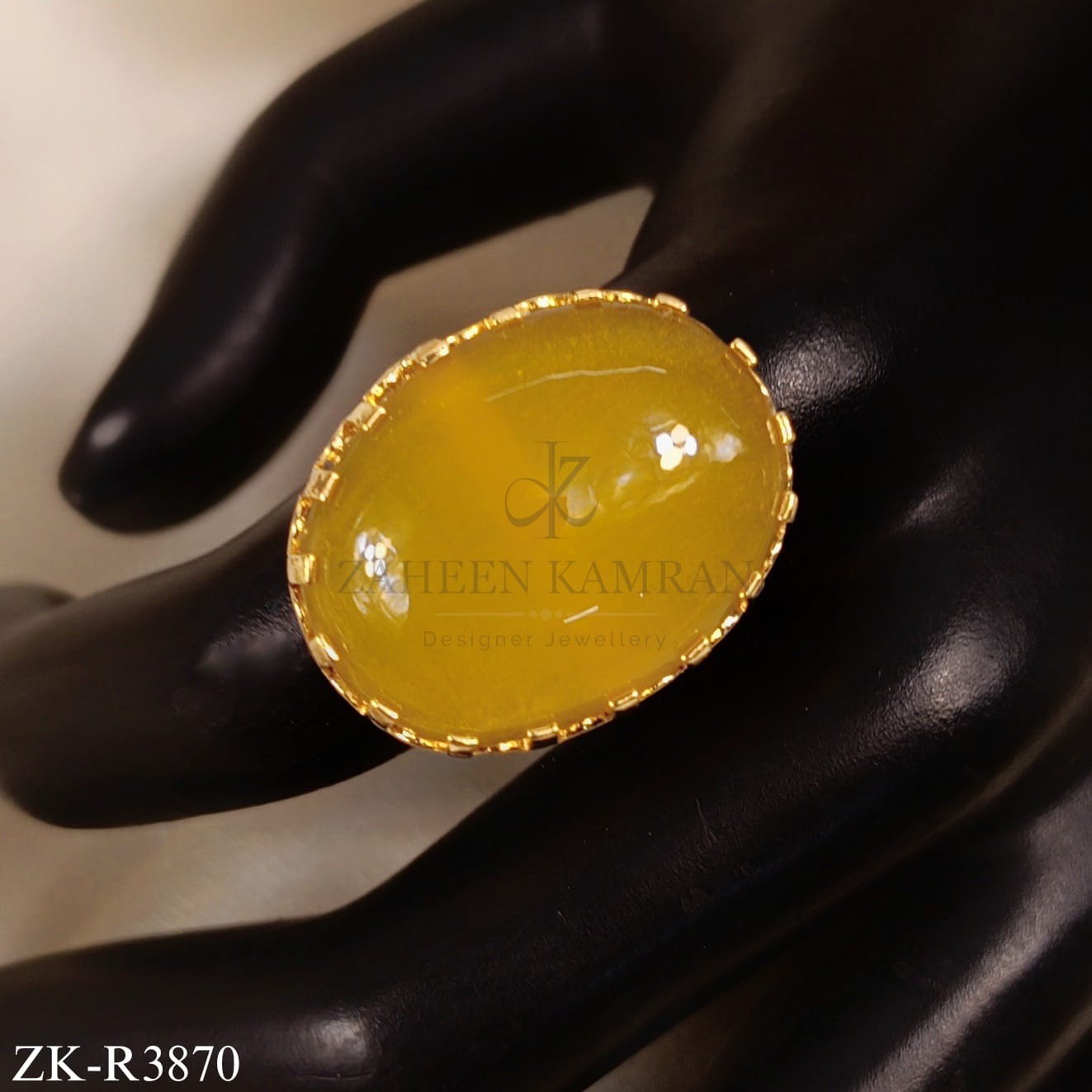 OVATE YELLOW JADE RING