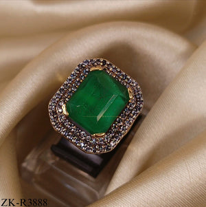 EMERALD SQUARE HALO RING