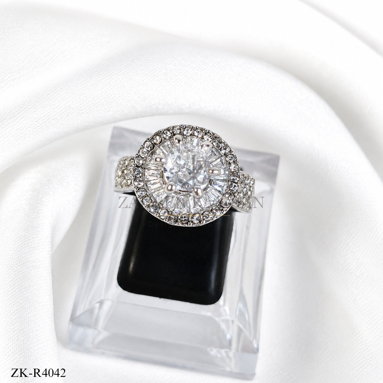 ROUND SILVER RING