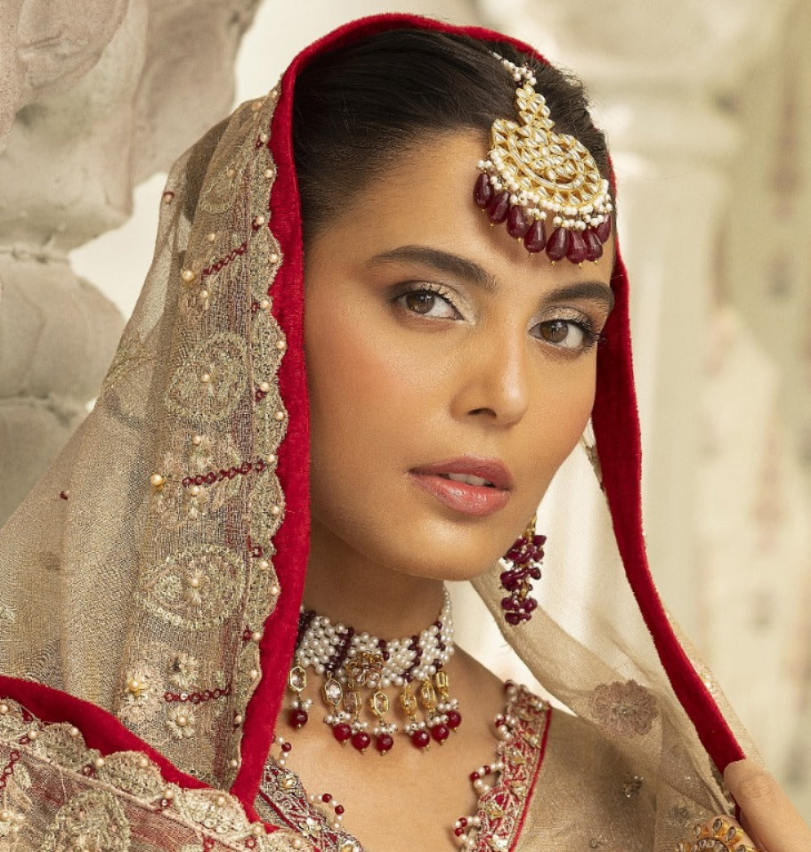 White Stone Stunning Tikka