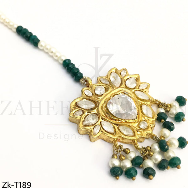 Kundan Emerald Tikka