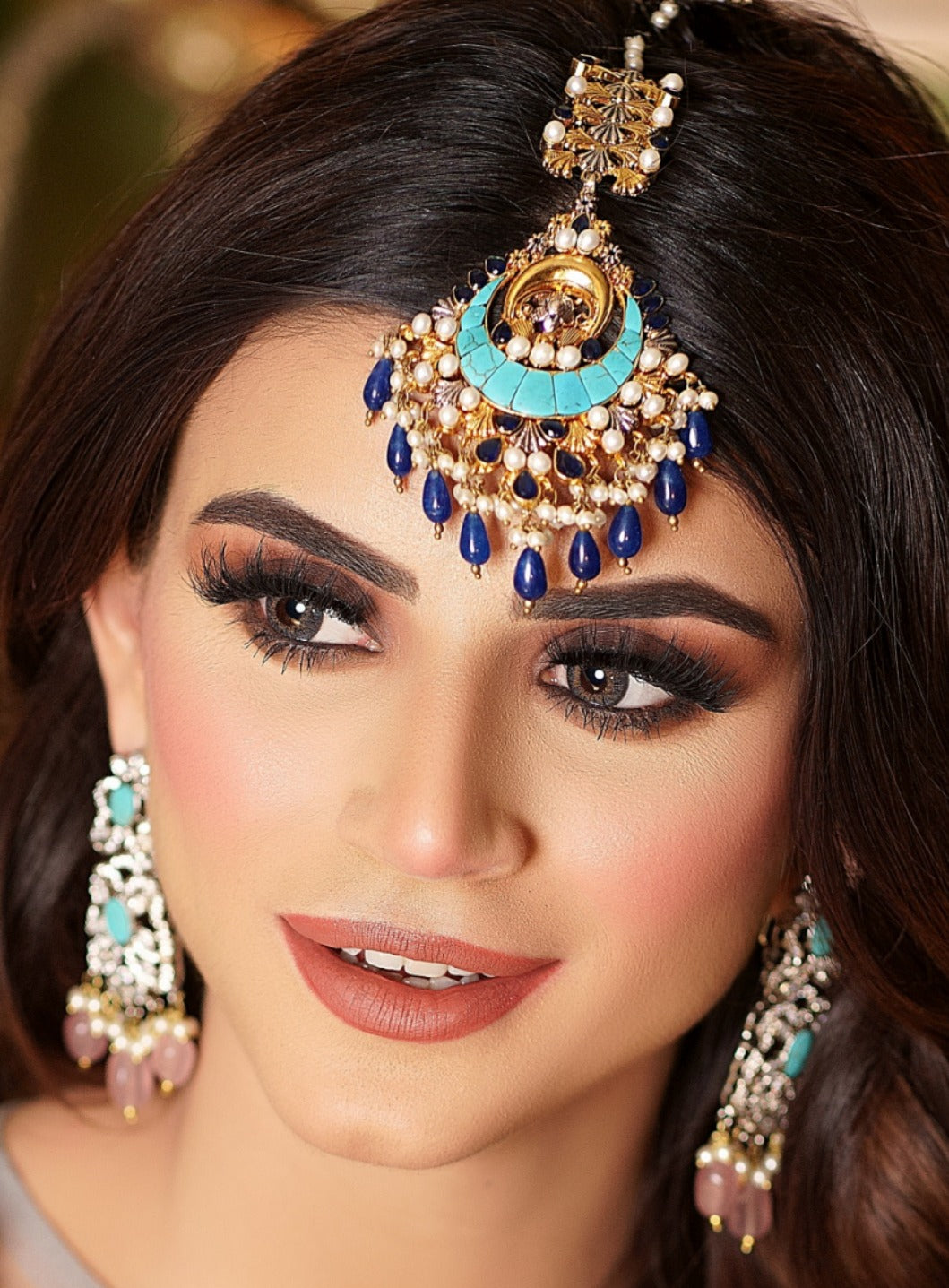 Feroza sapphire mang tikka