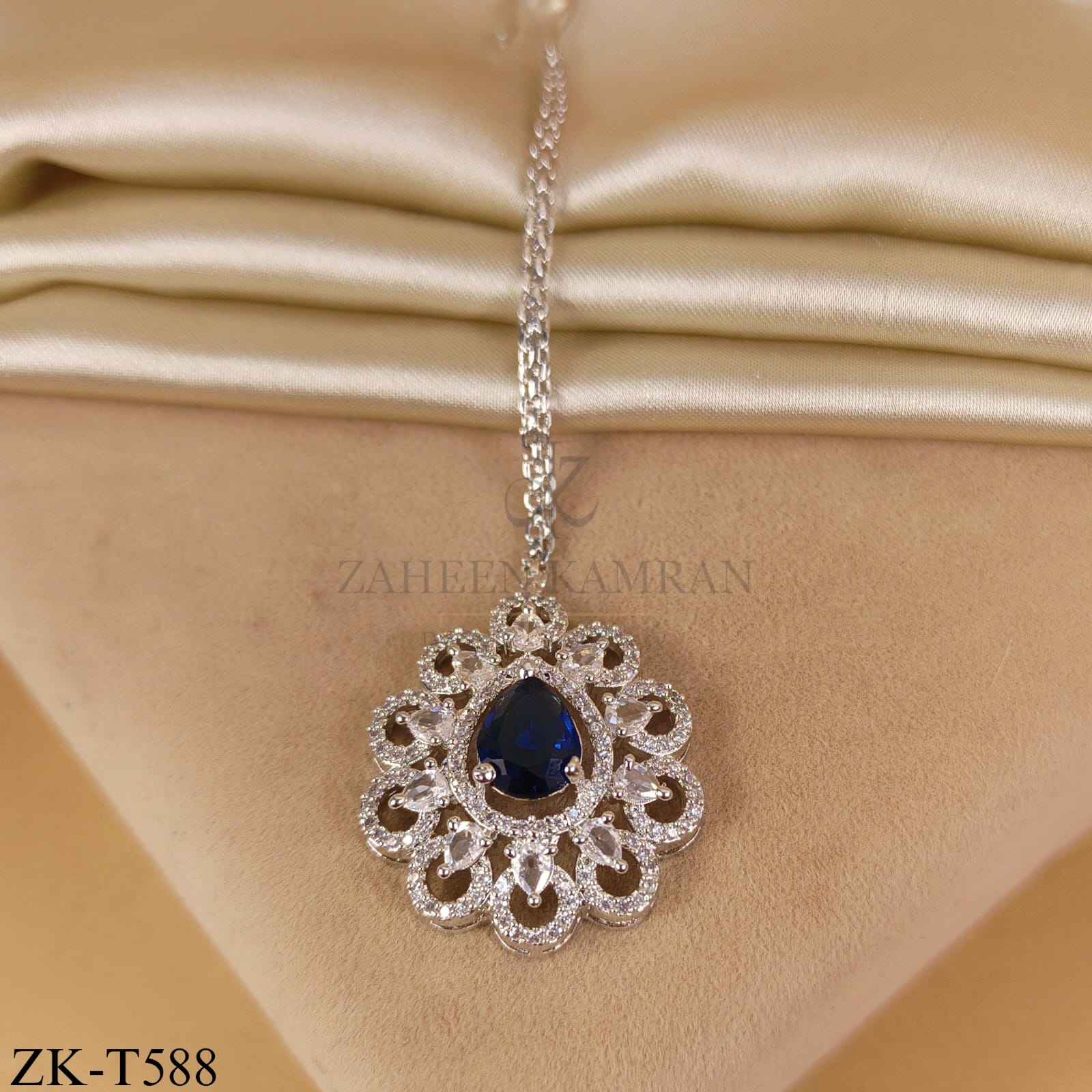 SAPPHIRE BLOOM SILVER TIKKA