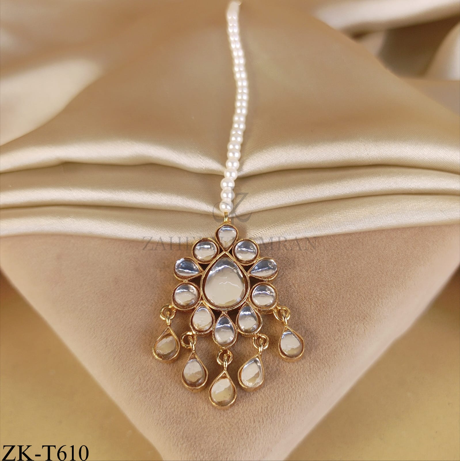 KUNDAN FLORAL TIKKA