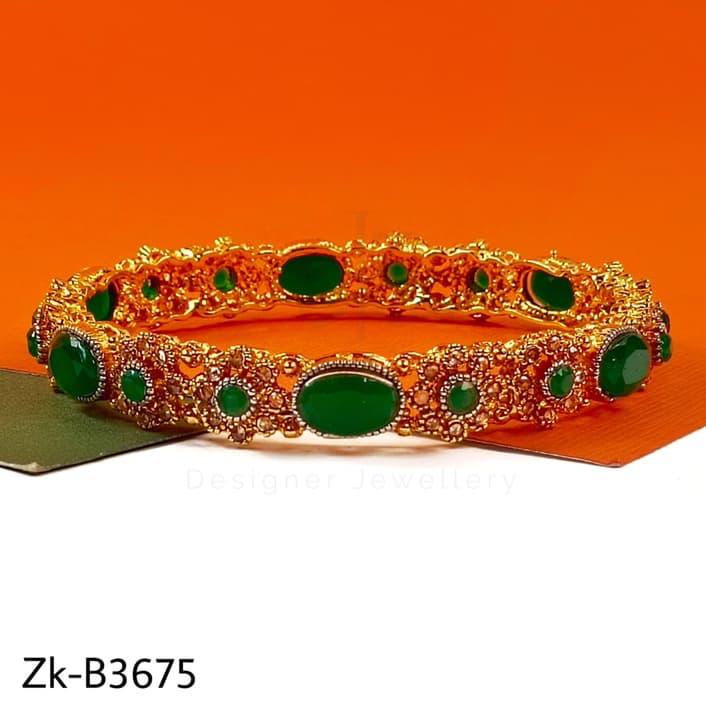 HAYAL BANGLE