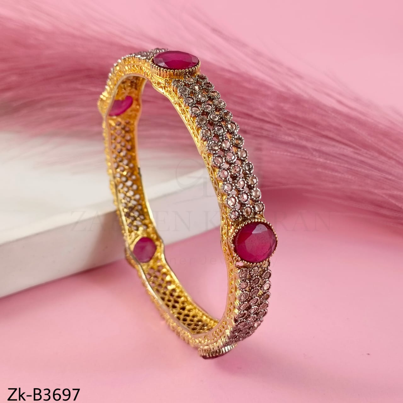 POLKI BANGLE